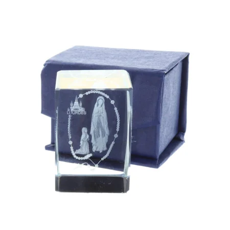 Verre gravé laser 3D reflets colorés, Apparition de Lourdes et chapelet 4,5 cm
