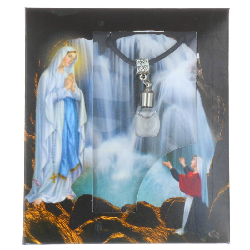 Collier fantaisie avec une fiole à l'eau de Lourdes