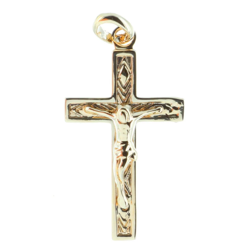 Pendentif croix Plaqué Or avec le Christ et fond strillé
