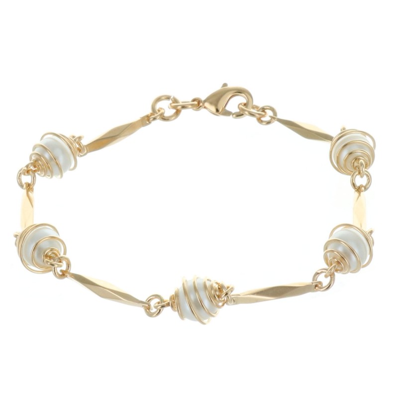 Gold-plated bracelet and enclosed white pearls