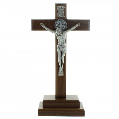 Crucifix de Saint Benoît en bois sur socle 30cm