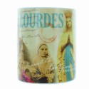 Mug de Lourdes avec des décorations rétro