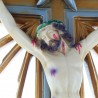 Crucifix en résine baroque 70 cm à poser