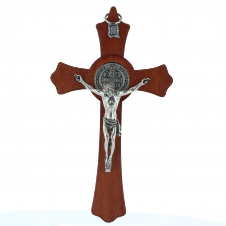 Crucifix de Saint Benoit en bois