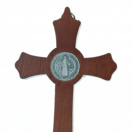Crucifix de Saint Benoit en bois