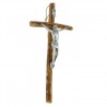 Crucifix en bois d'olivier avec un Christ argenté