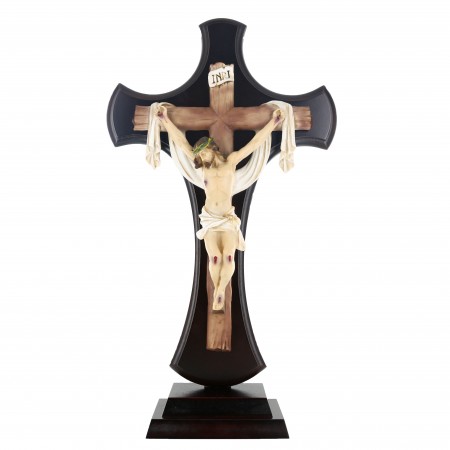 Croix en bois avec un crucifix en résine colorée 50cm