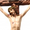 Crocifisso in legno grezzo con Cristo in resina colorata 61 cm