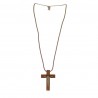 Collier en lacet avec une croix en bois