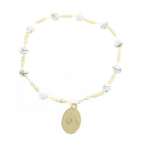 Bracelet de Communion sur corde avec perles blanches