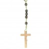 Rosario in legno di diversi colori, croce di Cristo scolpita in rilievo