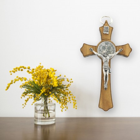 Crucifix de Saint Benoît et livret explicatif