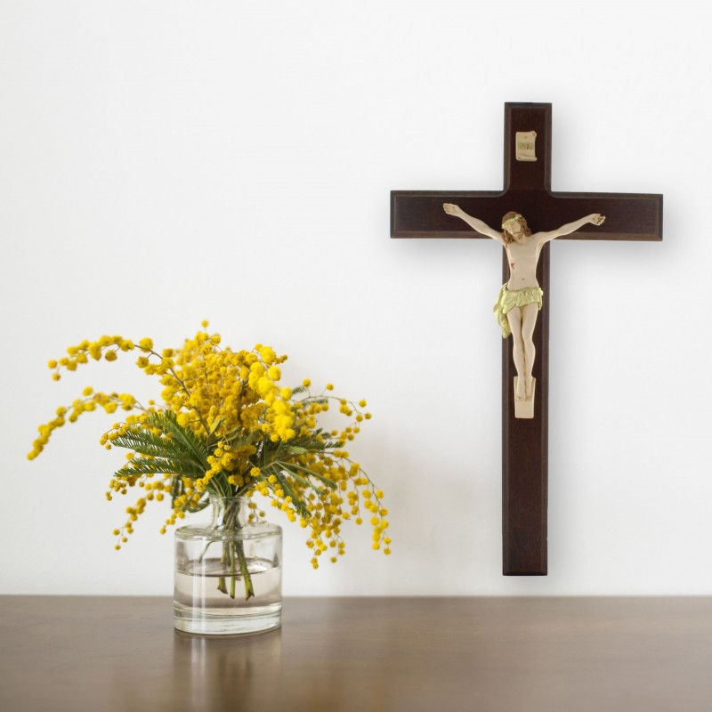Crocifisso di legno con Cristo realistico 50cm