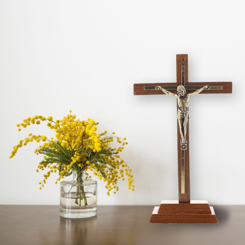 Crocifisso in legno con Cristo in metallo dorato 27 cm