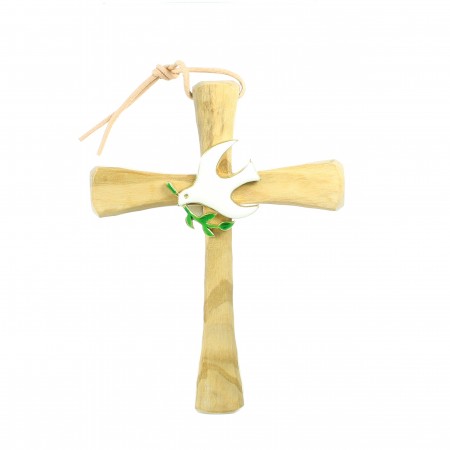 Croix religieuse en bois d'olivier ornée d'une colombe blanche