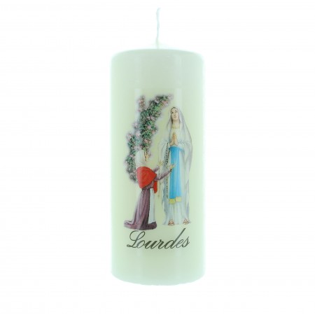 Bougie couleur ivoire avec motif Apparition de Lourdes 5x12cm