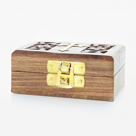 Boîte à chapelet en bois avec croix en laiton 8cm