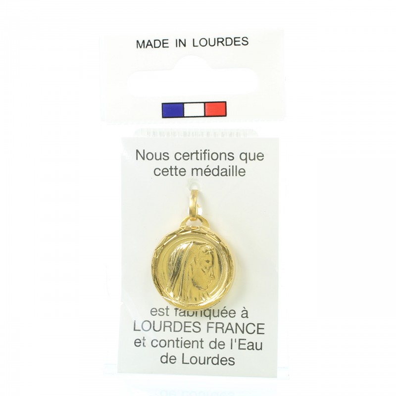 Médaille en métal doré de la Vierge avec eau de Lourdes 17mm