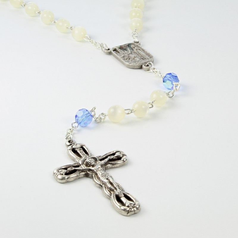 Rosary in imitation mother-of-pearl resin