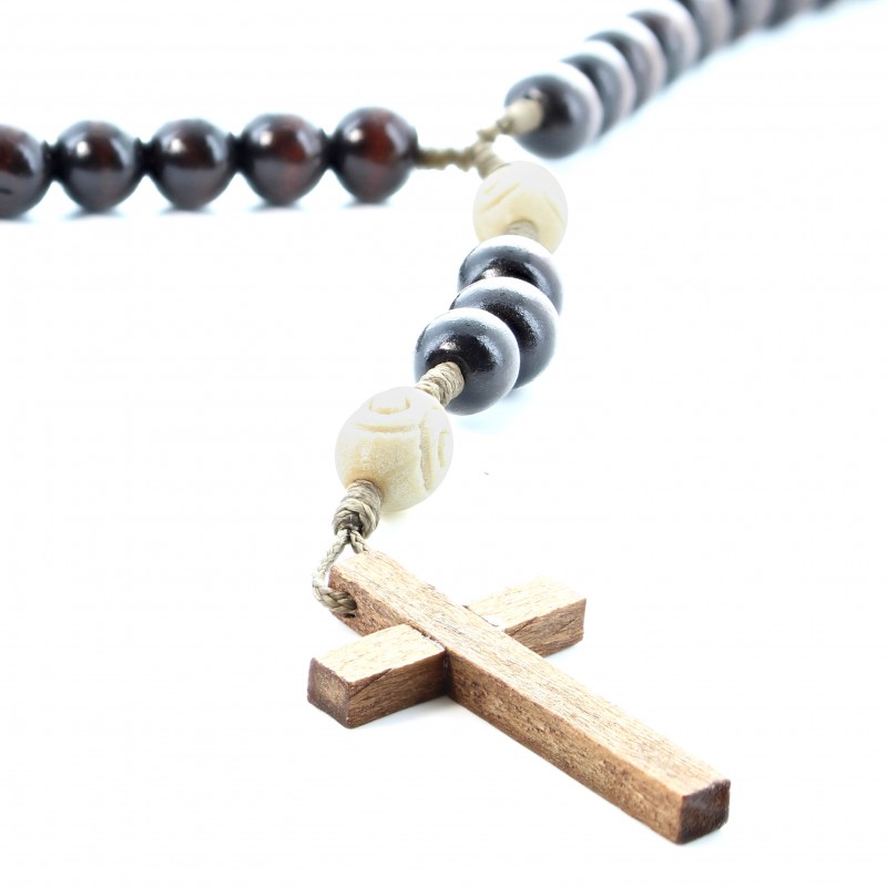 Wooden and white cord rosary with guilloché motif