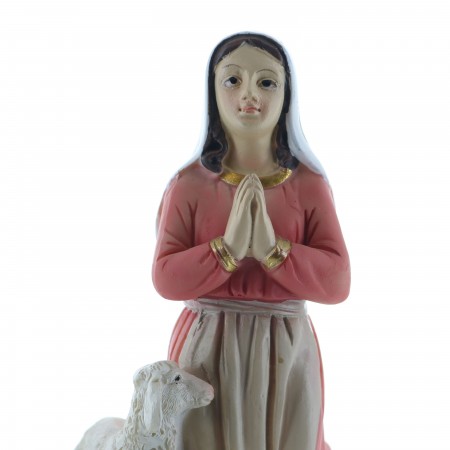 Statua di Bernadette e una pecora in resina colorata 18 cm