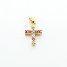 Croce placcata in oro e ciondolo con strass multicolori