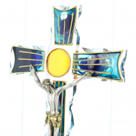 Crucifix en verre coloré et doré avec Jésus Christ en métal