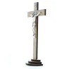 Crucifix de Saint Benoît en bois sur pied de 22cm