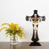 Croce in legno con Gèsu in resina colorata 50 cm