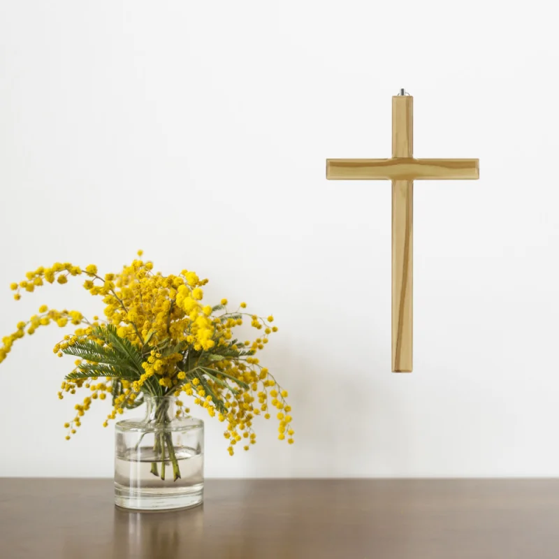 Simple wooden Crucifix 16cm