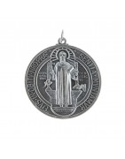 Médailles et croix religieuses métal